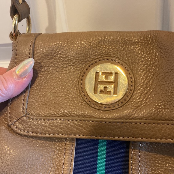 Tommy Hilfiger Crossbody Bag - Picture 3 of 7
